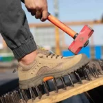 Safety shoe with an anti-shock iron toe and a slip-resistant and puncture-proof sole - Image 6